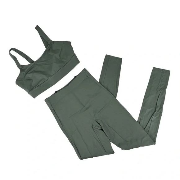 aday Lighten Up Sports Bra & Layered Up Thermal Leggings Set Green XS Activewear - Picture 2 of 15